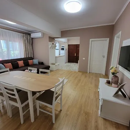 Arya Vacation House *